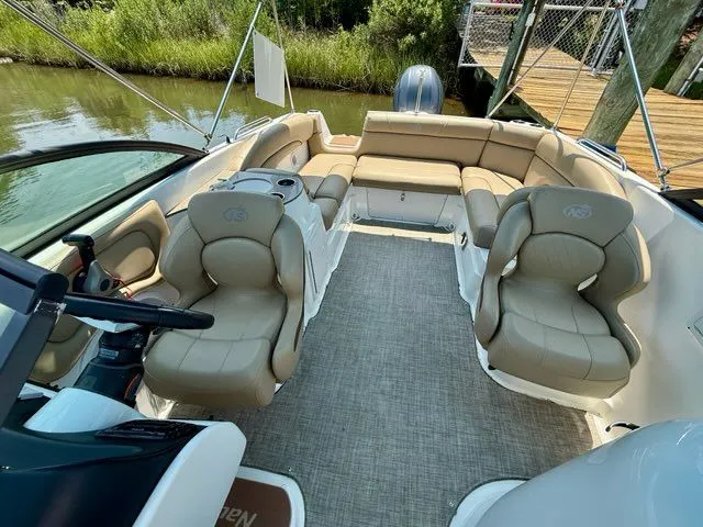 Slide: The Image of NauticStar 243 DC 2019 - 10