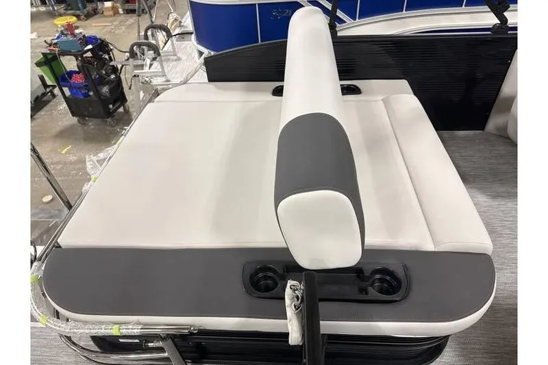 Slide: The Image of 2026 Bennington 22 SSB SwingBack Tritoon with Yamaha 150 Hp, featuring sleek seating design. - 9