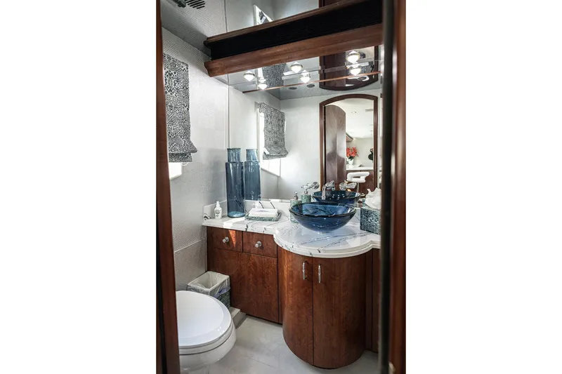 Slide: The Image of Luxurious bathroom on 2003 Cheoy Lee Trideck yacht with elegant fixtures and modern design. - 7