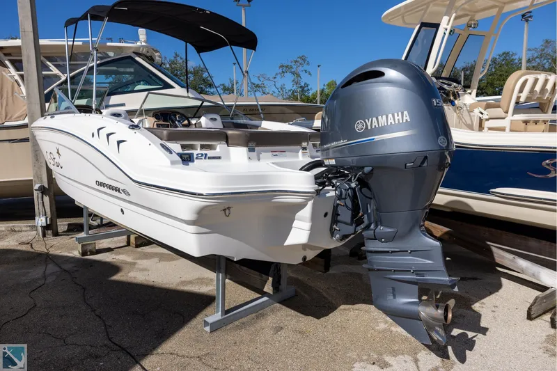 Slide: The Image of 2020 Chaparral 21 SSi OB boat interior with seating and steering wheel. - 3