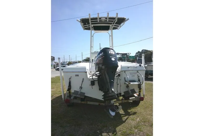 Slide: The Image of 2010 Sea Fox 187 Center Console boat with Suzuki 115 outboard motor, rear view. - 5