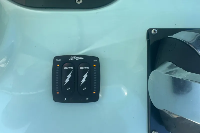 Slide: The Image of Control panel on a 2000 Pursuit 2870 Center Console boat. - 10