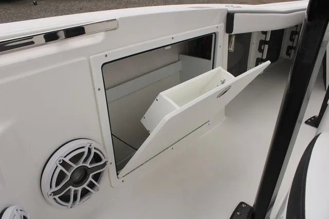 Slide: The Image of Crevalle 24 HCO 2024 - 29