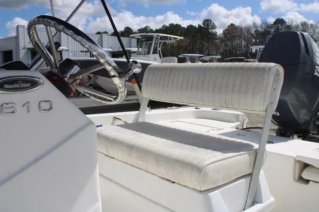 Slide: The Image of NauticStar 1810 NauticBay 2011 - 7