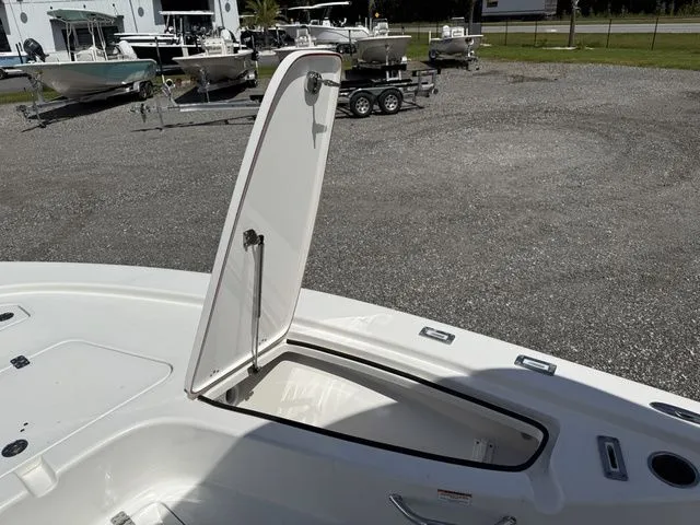 Slide: The Image of Sea Pro 228 Bay Boat 2023 - 14