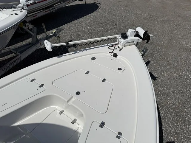 Slide: The Image of Sea Pro 228 Bay Boat 2023 - 8