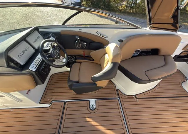 Slide: The Image of Crownline Boats 298 SS 2026 - 11