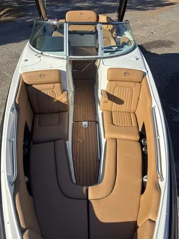 Slide: The Image of Crownline Boats 298 SS 2026 - 15