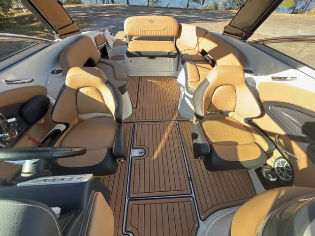 Slide: The Image of Crownline Boats 298 SS 2026 - 16