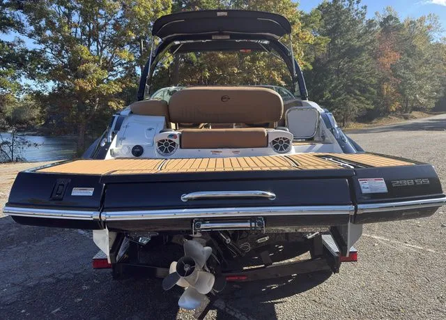 Slide: The Image of Crownline Boats 298 SS 2026 - 7