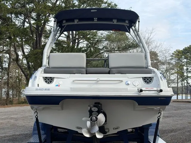 Slide: The Image of Crownline Boats 240 SS 2026 - 13