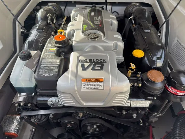 Slide: The Image of Crownline Boats SS Series 278SS 2026 - 15