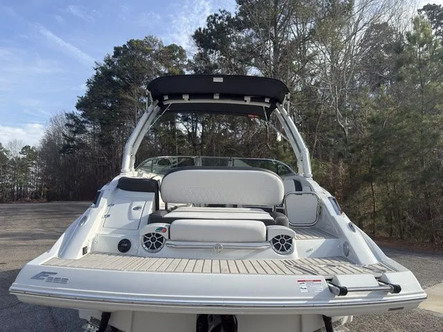 Slide: The Image of Crownline Boats Eclipse E255 2026 - 6