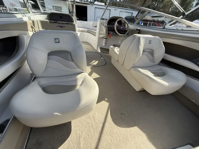 Slide: The Image of Four Winns 190 Horizon 1998 - 16