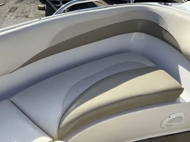 Slide: The Image of Four Winns 190 Horizon 1998 - 18