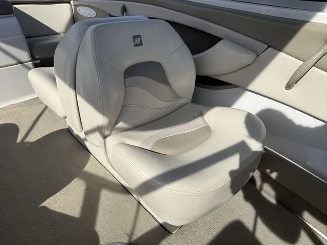 Slide: The Image of Four Winns 190 Horizon 1998 - 20