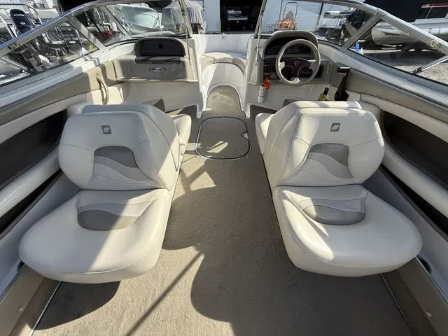 Slide: The Image of Four Winns 190 Horizon 1998 - 21