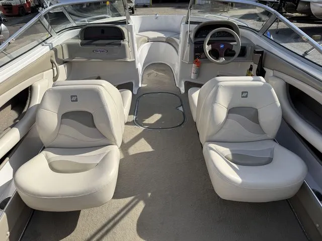 Slide: The Image of Four Winns 190 Horizon 1998 - 25