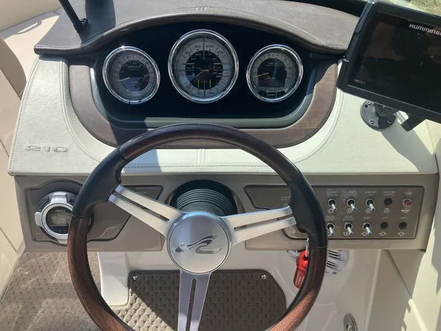 Slide: The Image of Sea Ray 210 SLX 2013 - 14