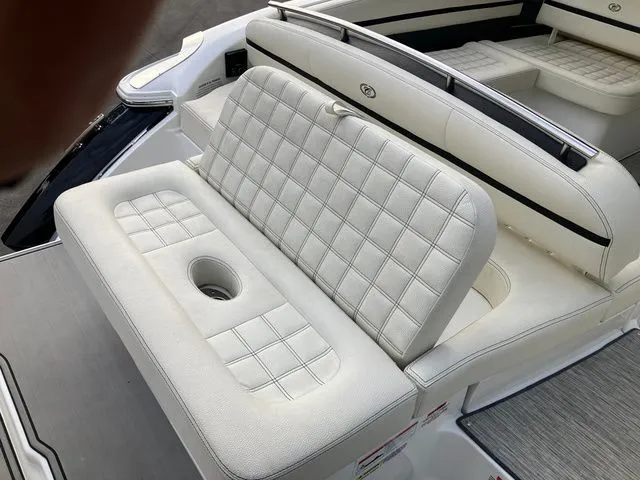 Slide: The Image of Cobalt R7 Surf 2021 - 13