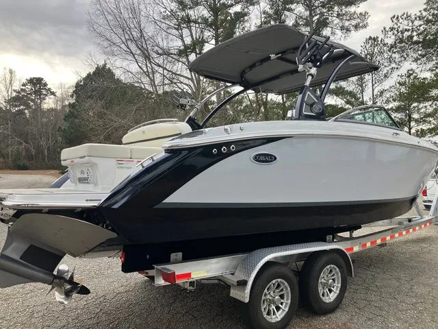 Slide: The Image of Cobalt R7 Surf 2021 - 6