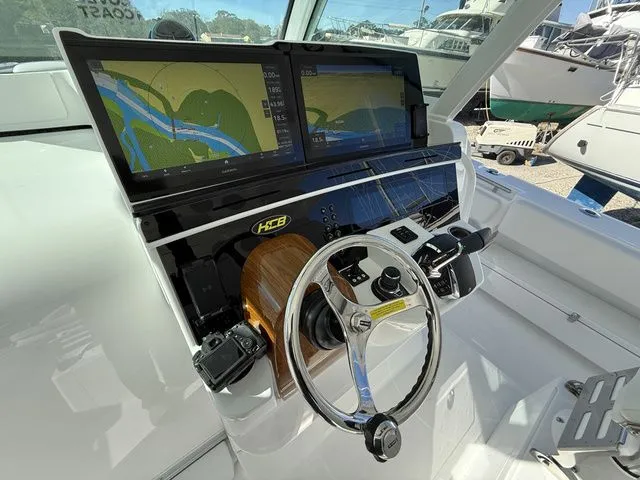 Slide: The Image of HCB 48 Campeon 2026 - 16