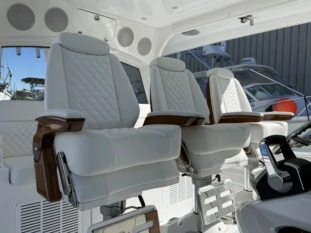 Slide: The Image of HCB 48 Campeon 2026 - 19