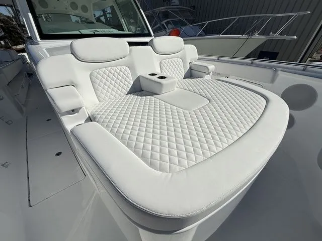 Slide: The Image of HCB 48 Campeon 2026 - 20