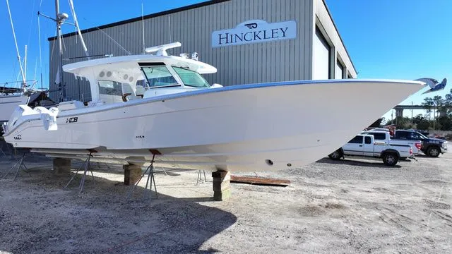 Slide: The Image of HCB 48 Campeon 2026 - 6