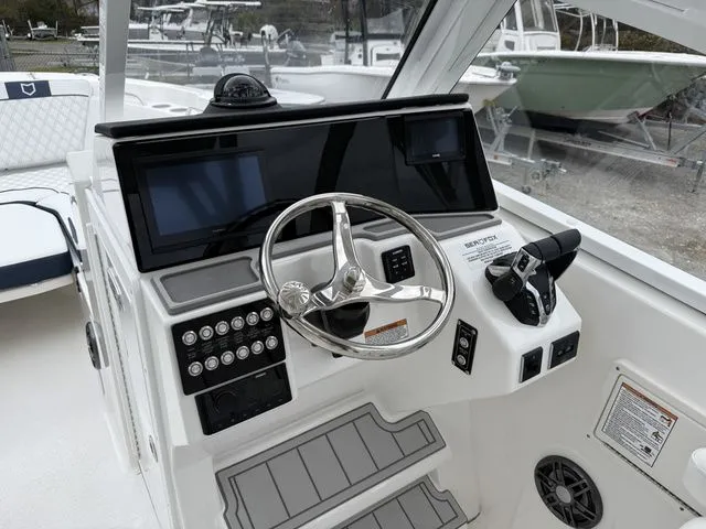 Slide: The Image of Sea Fox Traveler 268 T 2026 - 11