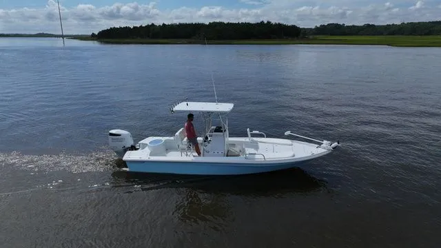 Slide: The Image of East Cape 25 Hybrid 2025 - 3