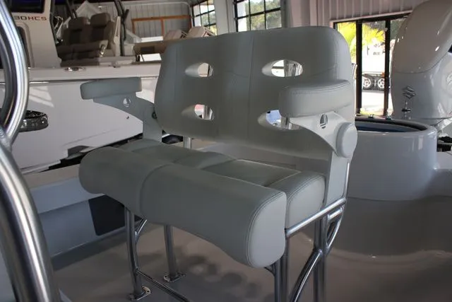 Slide: The Image of East Cape 25 Hybrid 2025 - 32