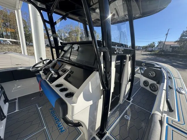 Slide: The Image of Fountain 34 SC 2024 - 10