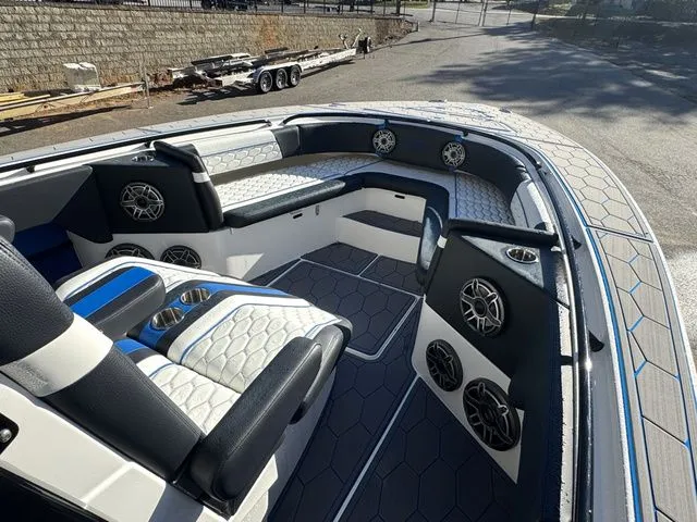 Slide: The Image of Fountain 34 SC 2024 - 11