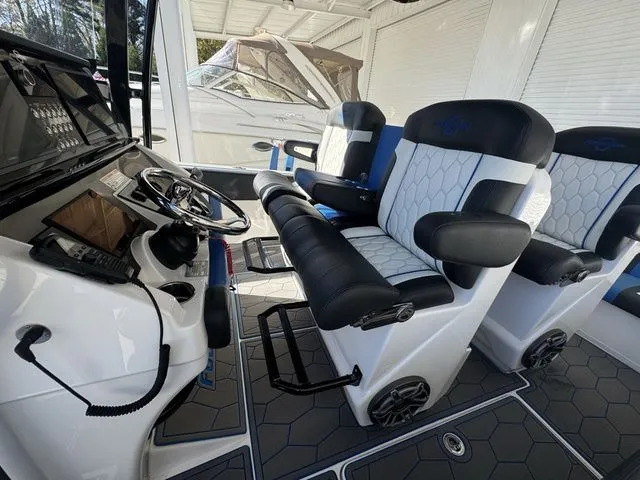 Slide: The Image of Fountain 34 SC 2024 - 13