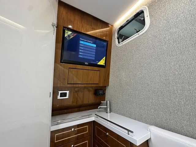 Slide: The Image of HCB 42 Lujo 2025 - 19