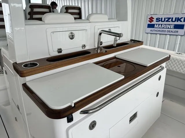 Slide: The Image of HCB 42 Lujo 2025 - 28