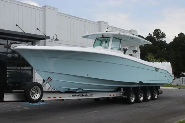 Slide: The Image of HCB 42 Lujo 2025 - 46