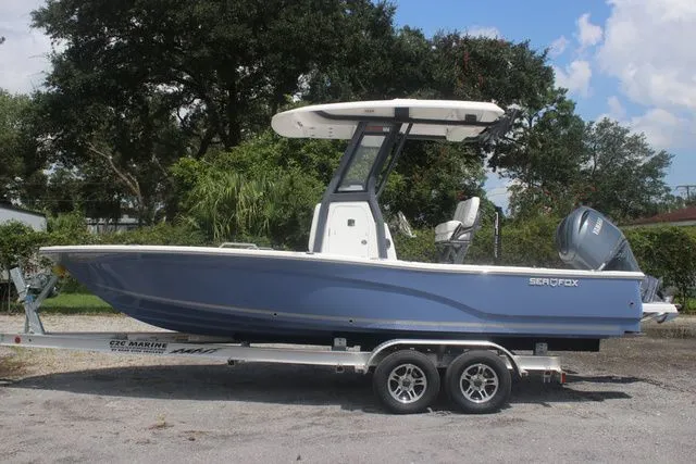 Slide: The Image of Sea Fox 231 Bay Fox 2025 - 3