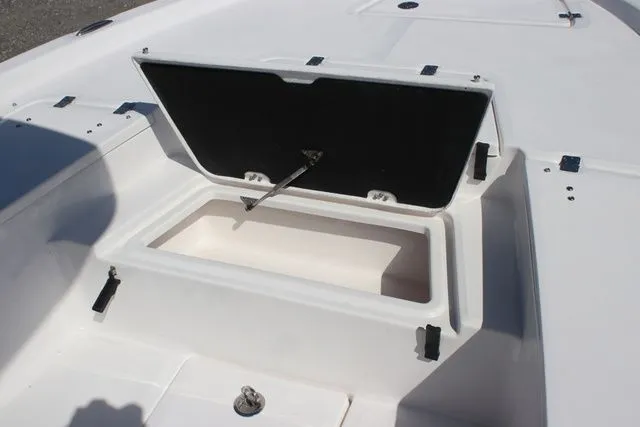 Slide: The Image of Sea Fox 251 Bay Fox 2025 - 14