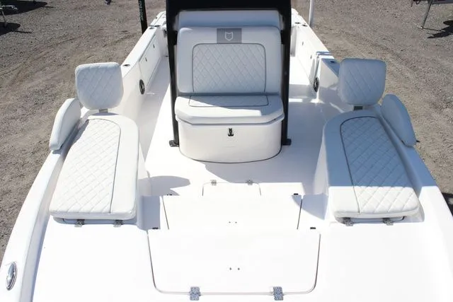 Slide: The Image of Sea Fox 251 Bay Fox 2025 - 23