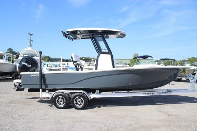 Slide: The Image of Sea Fox 251 Bay Fox 2025 - 5