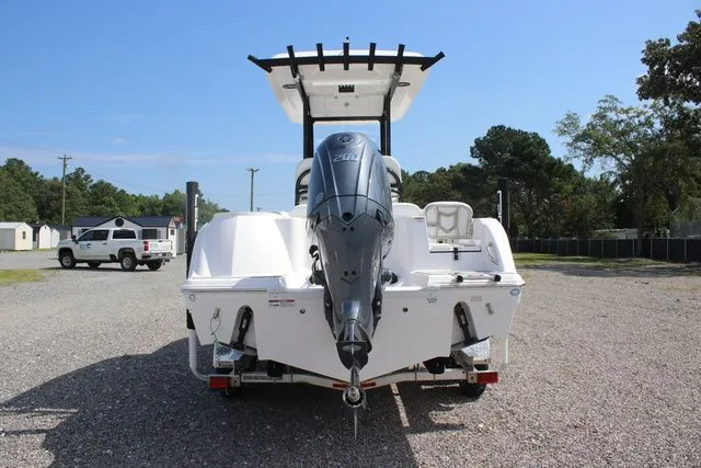 Slide: The Image of Sea Fox 228 Commander 2026 - 10