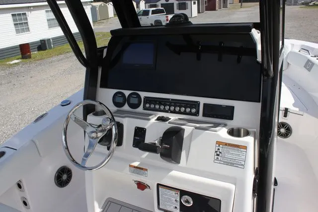 Slide: The Image of Sea Fox 228 Commander 2026 - 16