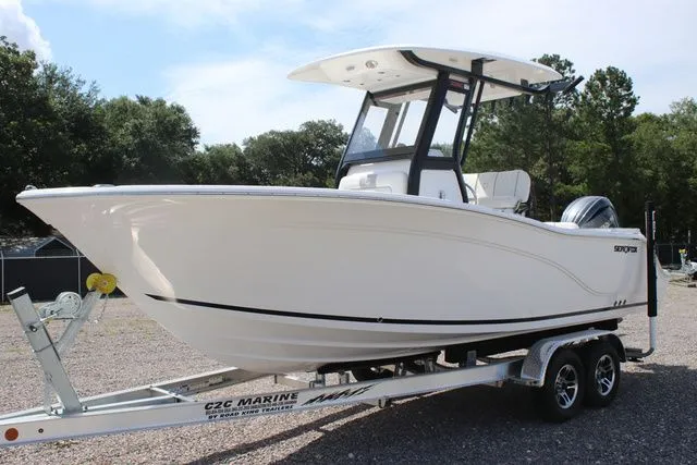 Slide: The Image of Sea Fox 228 Commander 2026 - 4