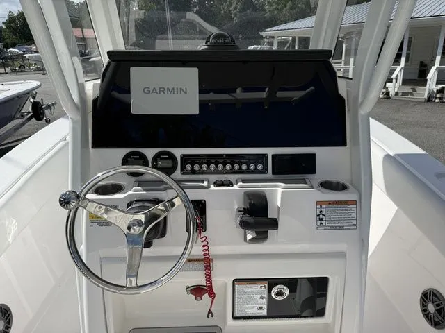 Slide: The Image of Sea Fox 228 Commander 2026 - 6