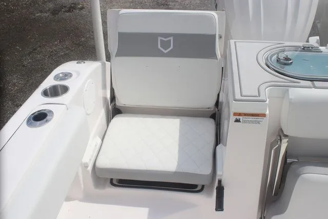 Slide: The Image of Sea Fox 288 Commander 2026 - 21