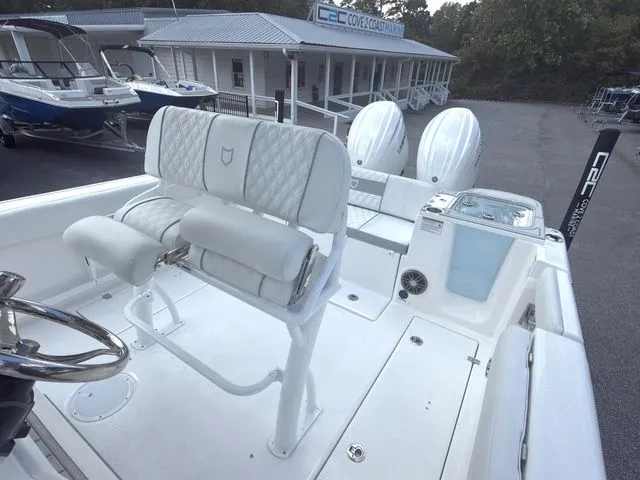 Slide: The Image of Sea Fox 268 Commander 2026 - 10