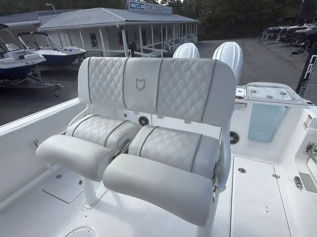 Slide: The Image of Sea Fox 268 Commander 2026 - 11