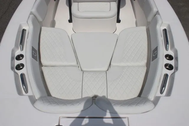 Slide: The Image of Sea Fox 248 Commander 2026 - 27